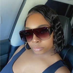 Meet your Posher, Latoya